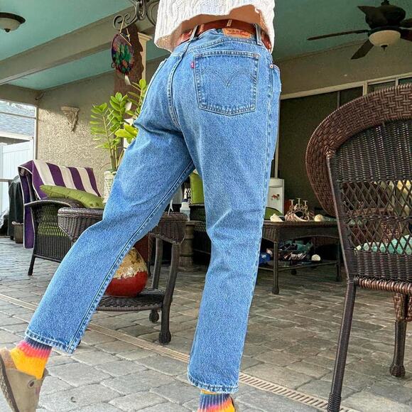 Levi's Button Fly Jeans - Picture 2 of 6